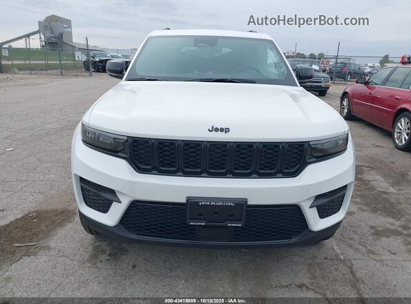 1C4RJHAG5SC329244 2025 JEEP GRAND CHEROKEE White Вид щитка приладів