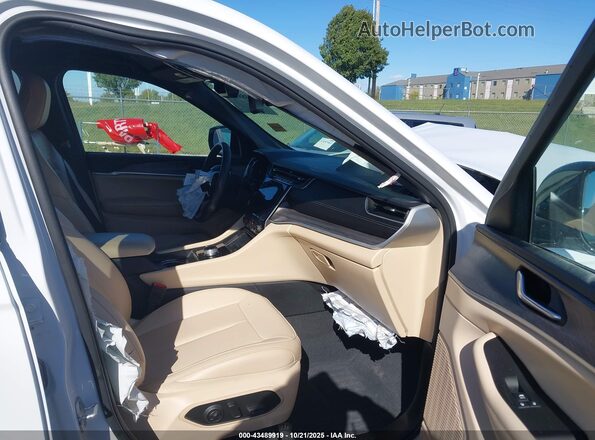 1C4RJHBG1RC698708 2024 JEEP GRAND CHEROKEE White Front interior view