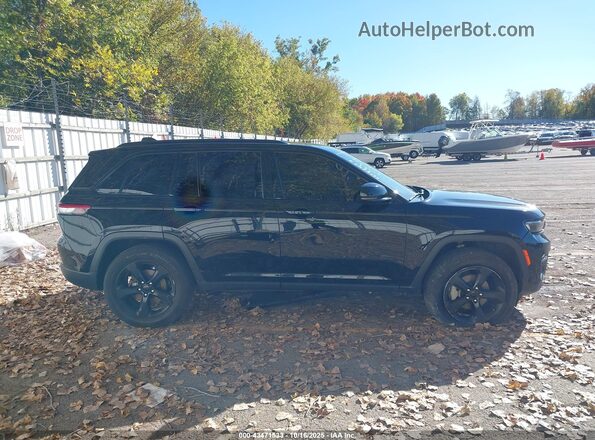 1C4RJHBG8PC504544 2023 JEEP GRAND CHEROKEE Black Rear interior view