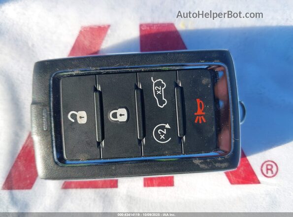 1C4RJKBG1P8731333 2023 JEEP GRAND CHEROKEE L Black Widok deski rozdzielczej