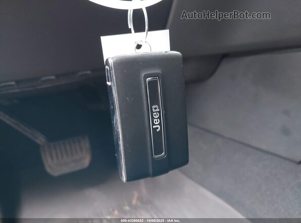 1C4RJKDG6P8906110 2023 JEEP GRAND CHEROKEE L Gray Առջևի վահանակի տեսք