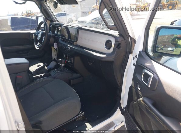 1C4RJXP69RW130862 2024 JEEP WRANGLER White Вид салону спереду