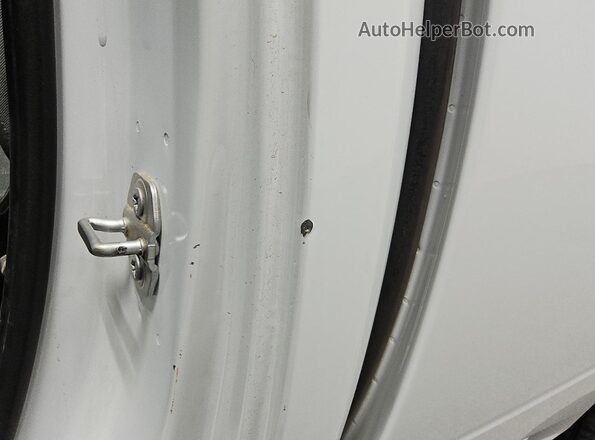 1C6RR6FG8JS303576 2018 RAM 1500 White 