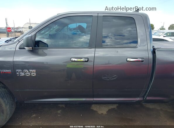 1C6RR6GT2JS123389 2018 RAM 1500 Gray 