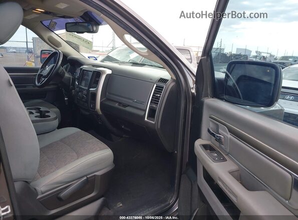 1C6RR6GT2JS123389 2018 RAM 1500 Gray 