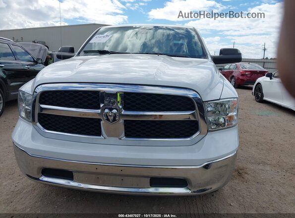 1C6RR6LG0PS554234 2023 RAM 1500 CLASSIC White ხელსაწყოთა პანელის ხედი