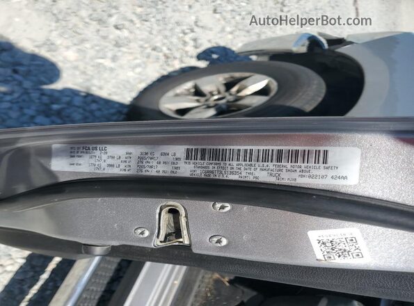 1C6RR6TT3LS136354 2020 RAM 1500 Silver ძრავის განყოფილების ხედი