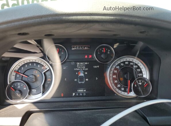 1C6RR6TT9LS133300 2020 RAM 1500 Черный Вид щитка приборов