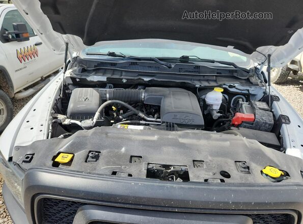 1C6RR7GG2LS154847 2020 RAM 1500 White უკანა სალონის ხედი