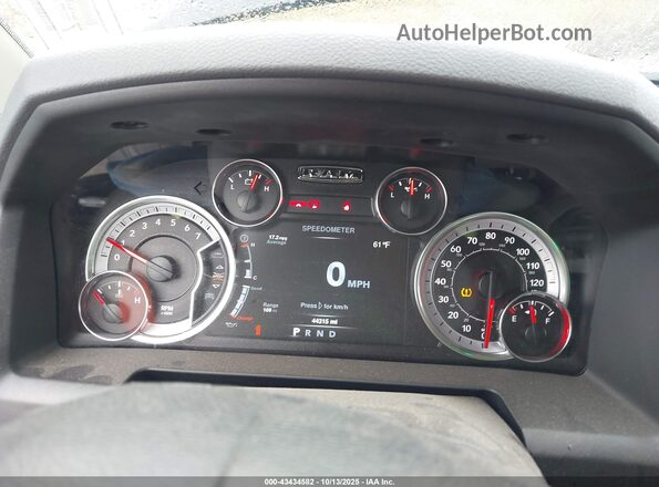 1C6RR7KT4LS115908 2020 RAM 1500 CLASSIC Black Вид задніх сидінь