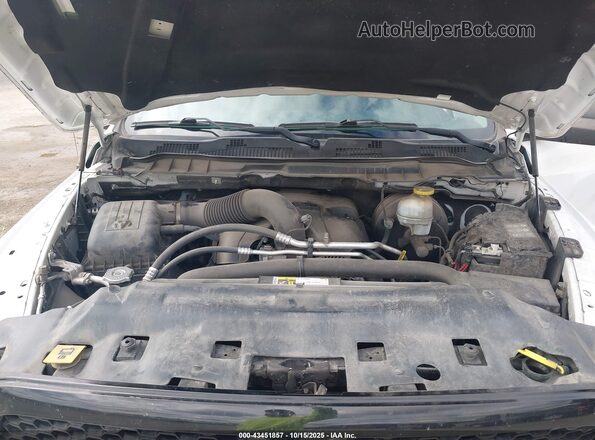 1C6RR7MT2JS122883 2018 RAM 1500 White 