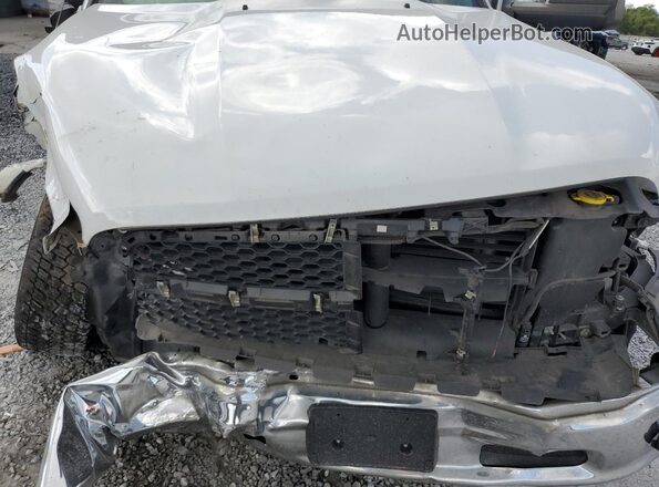 1C6RR7ST7LS149101 2020 RAM 1500 White უკანა სალონის ხედი
