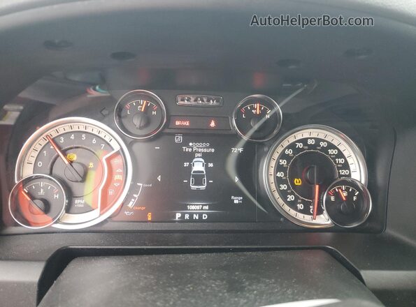 1C6RR7TT3LS161616 2020 RAM 1500 Maroon ხელსაწყოთა პანელის ხედი