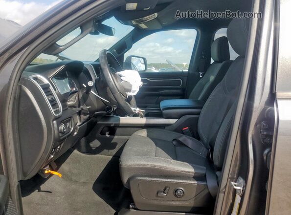 1C6RREFTXLN354005 2020 RAM 1500 Угольный Вид салона спереди