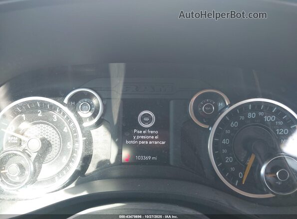 1C6RRFFG1KN782276 2019 RAM 1500 White უკანა სავარძლების ხედი