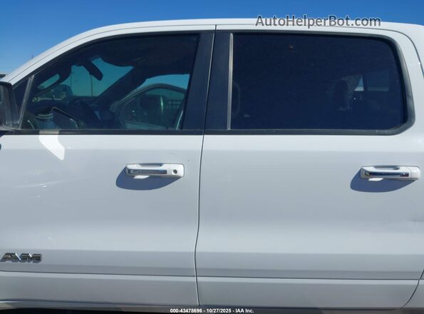 1C6RRFFG1KN782276 2019 RAM 1500 White სალონის 360-გრადუსიანი ხედი