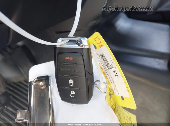 1C6SRECG0NN377322 2022 RAM 1500 Белый Вид панели приборов