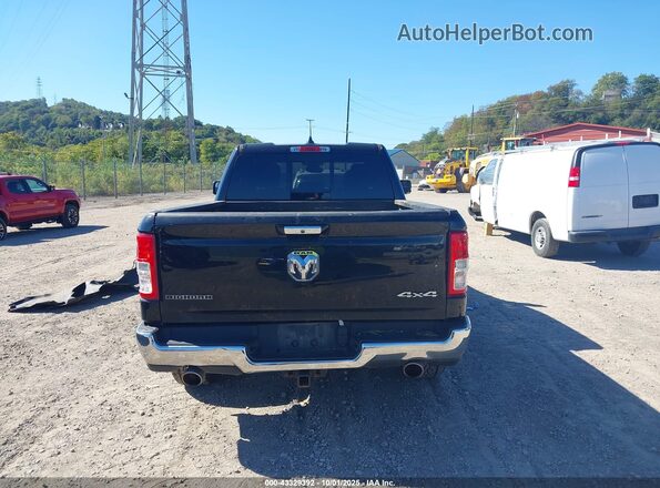 1C6SRFBT2LN214446 2020 RAM 1500 Black 