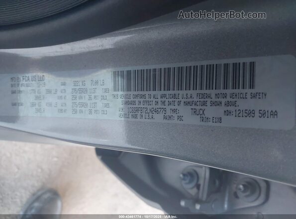 1C6SRFBT2LN246779 2020 RAM 1500 Silver ძრავის განყოფილების ხედი