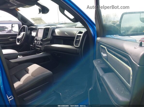 1C6SRFBT9NN161733 2022 RAM 1500 Blue Front interior view