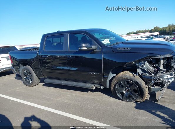 1C6SRFFT0NN220467 2022 RAM 1500 Black Widok wnętrza z tyłu