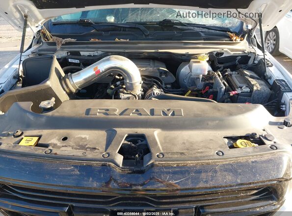 1C6SRFFT3LN159452 2020 RAM 1500 Белый Вид сзади