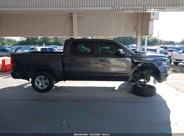 1C6SRFFT5LN310517 2020 RAM 1500 Gray Widok wnętrza z tyłu