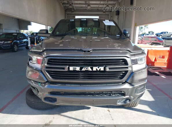 1C6SRFFT5LN310517 2020 RAM 1500 Gray Widok zestawu wskaźników