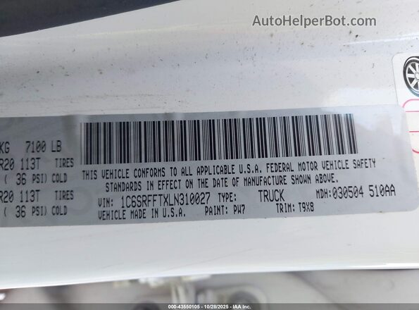 1C6SRFFTXLN310027 2020 RAM 1500 White Vista del compartimento del motor