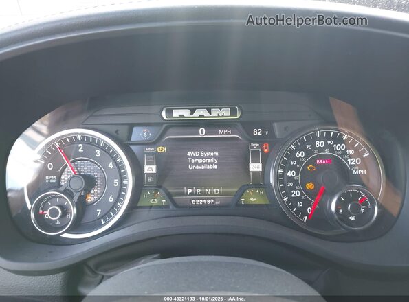 1C6SRFFTXNN130131 2022 RAM 1500 Серый Вид задних сидений