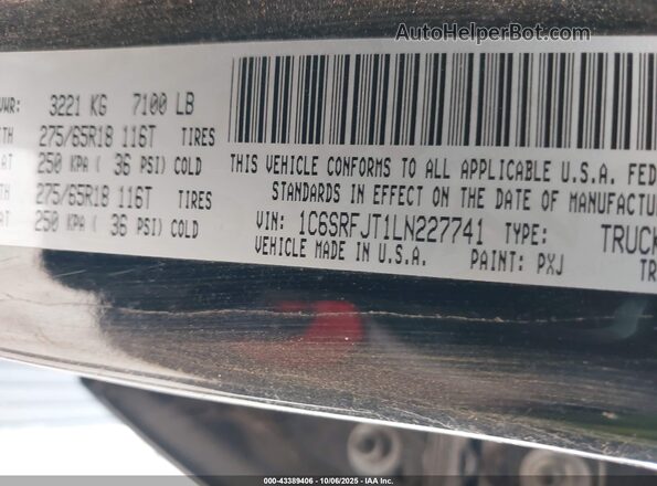 1C6SRFJT1LN227741 2020 RAM 1500 Black Vista del compartimento del motor