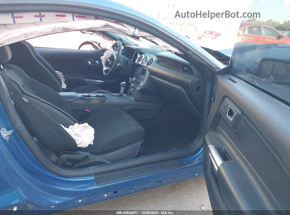 1FA6P8AM0H5226629 2017 FORD MUSTANG Blue Widok wnętrza z przodu