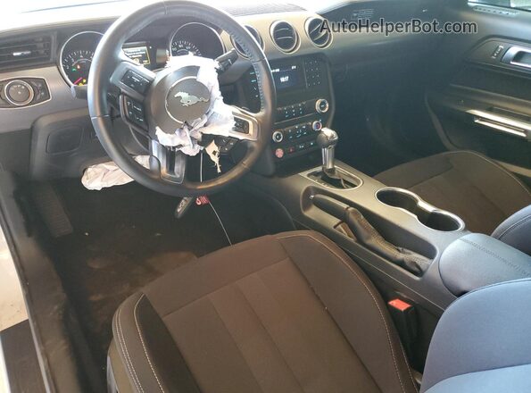 1FA6P8CF1L5189758 2020 FORD MUSTANG White Առջևի վահանակի տեսք
