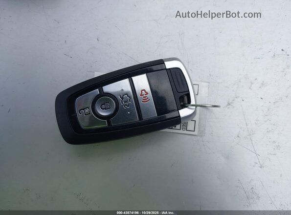 1FA6P8CF2S5412923 2025 FORD MUSTANG Серый Вид панели приборов