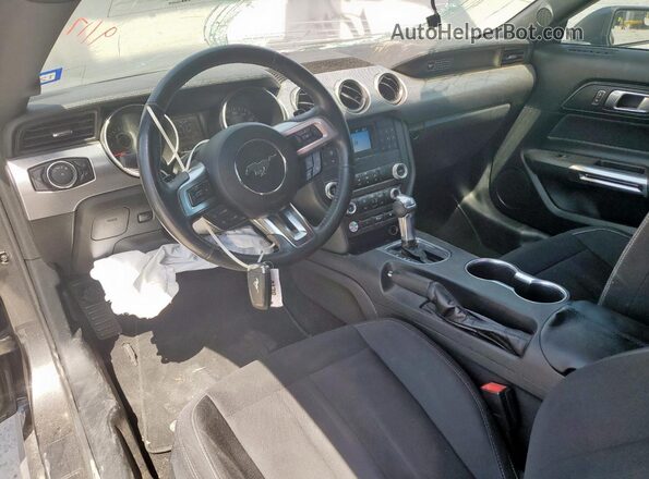 1FA6P8CF4L5124483 2020 FORD MUSTANG Gray Vista del salpicadero