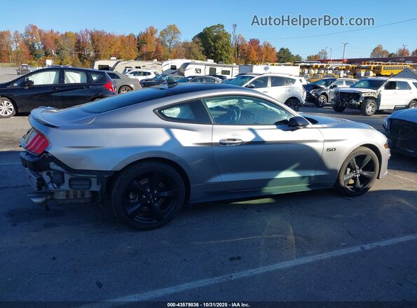 1FA6P8CF4N5116953 2022 FORD MUSTANG Silver Widok wnętrza z tyłu