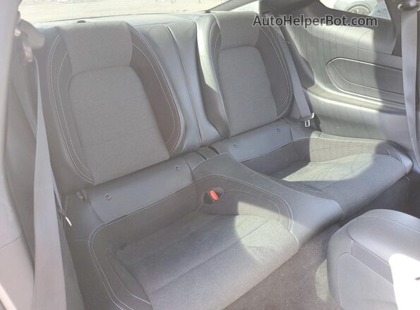 1FA6P8CF8S5399823 2025 FORD MUSTANG Gray Widok tylnych siedzeń