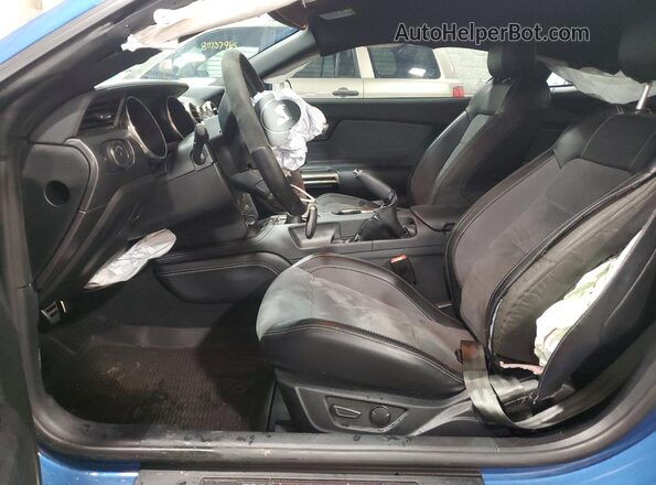1FA6P8JZ5L5551457 2020 FORD MUSTANG Синий Вид салона спереди