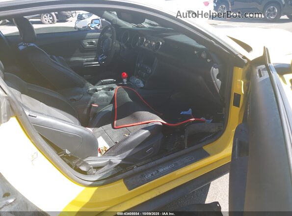 1FA6P8JZXG5520579 2016 FORD SHELBY Желтый 