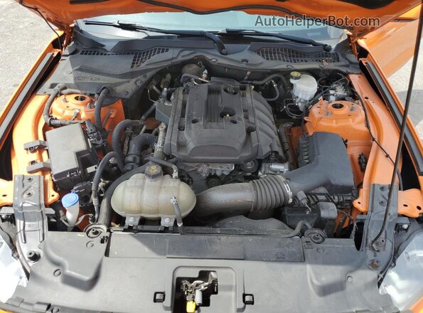 1FA6P8TH8L5149341 2020 FORD MUSTANG Оранжевый Вид задней части салона