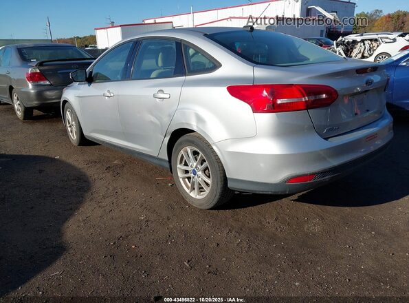 1FADP3F27HL267935 2017 FORD FOCUS Silver Tył lewy