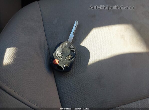 1FADP3F27HL267935 2017 FORD FOCUS Silver Widok deski rozdzielczej