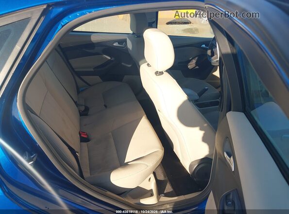 1FADP3FEXJL274944 2018 FORD FOCUS Blue 