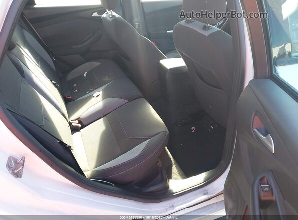 1FADP3L92JL232467 2018 FORD FOCUS ST White VIN კოდის სტიკერის ხედი