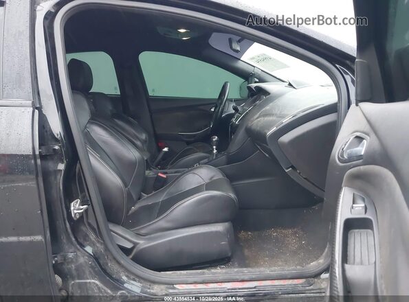 1FADP3L94HL203918 2017 FORD FOCUS ST Черный Вид салона спереди