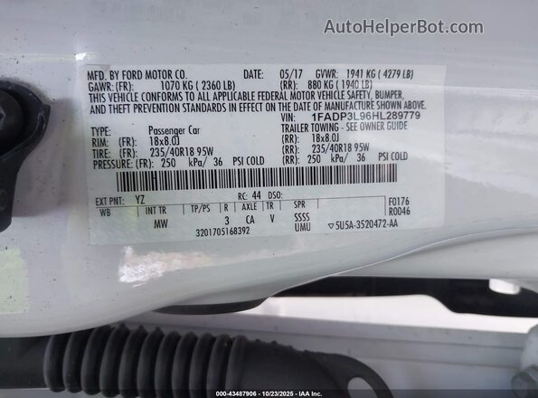 1FADP3L96HL289779 2017 FORD FOCUS ST White ძრავის განყოფილების ხედი