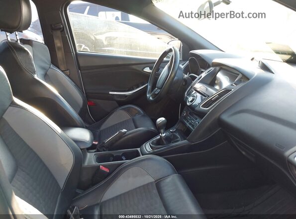 1FADP3L99HL343513 2017 FORD FOCUS ST White Front interior view