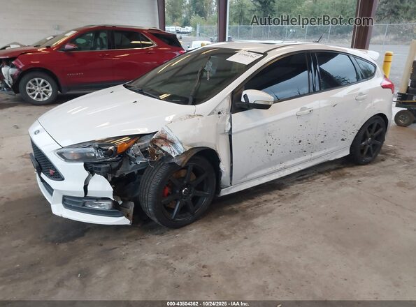 1FADP3L9XJL290004 2018 FORD FOCUS ST White Առջևի ձախ երեք քառորդ տեսարան