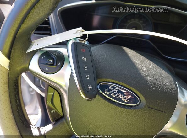 1FADP5DU0HL117679 2017 FORD C-MAX HYBRID Белый Вид панели приборов
