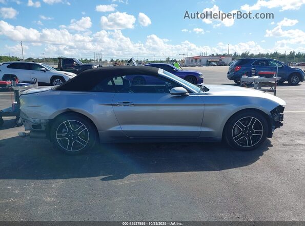1FATP8UH1N5101149 2022 FORD MUSTANG Серебряный Панорамный вид салона 360°